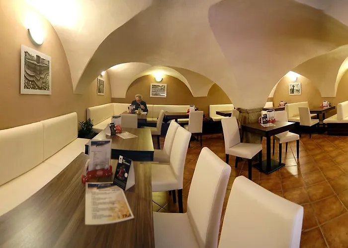 Fontana Pizzeria - בית הארחה